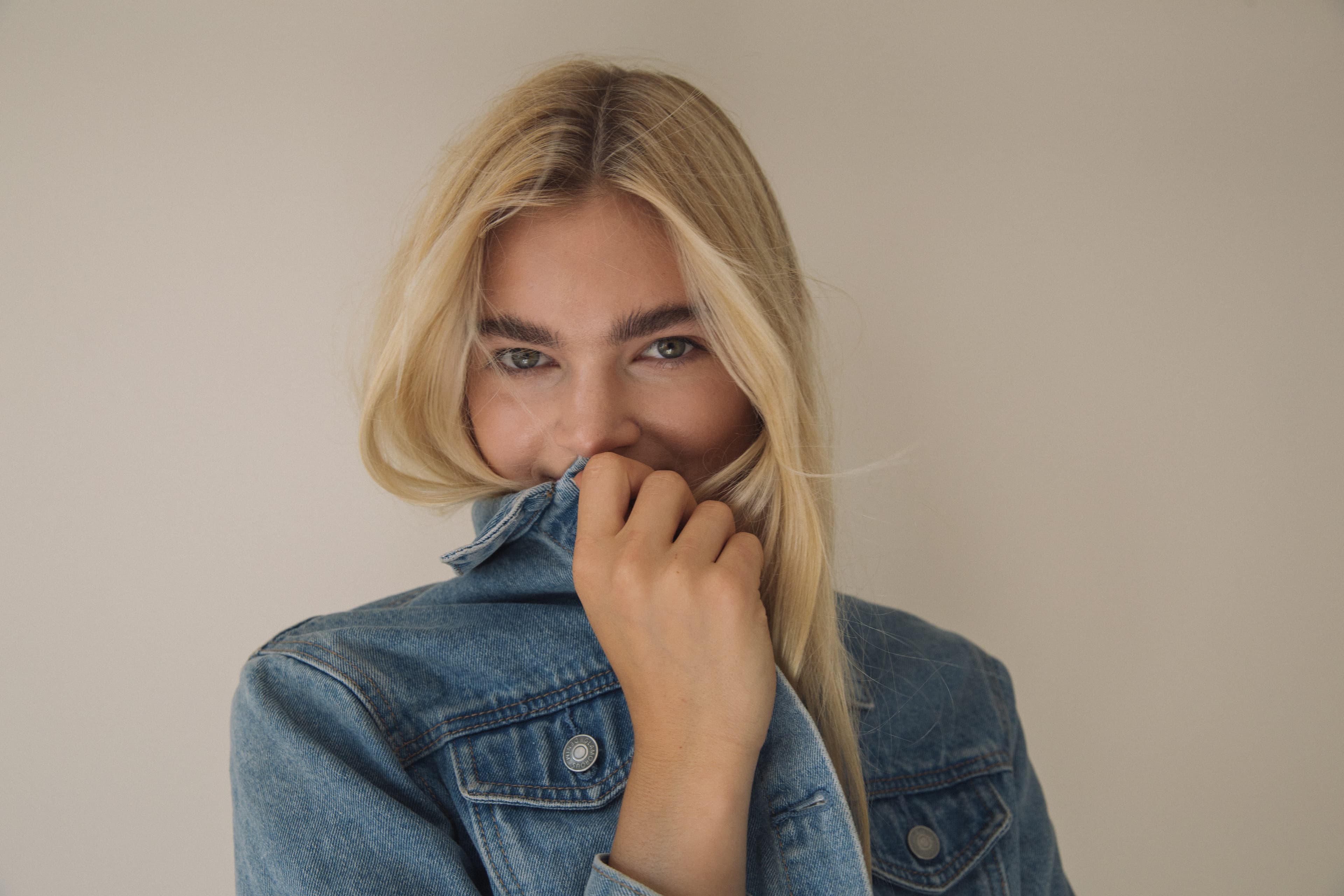 Fashion editorial makeup by Natalia Che — photo 11