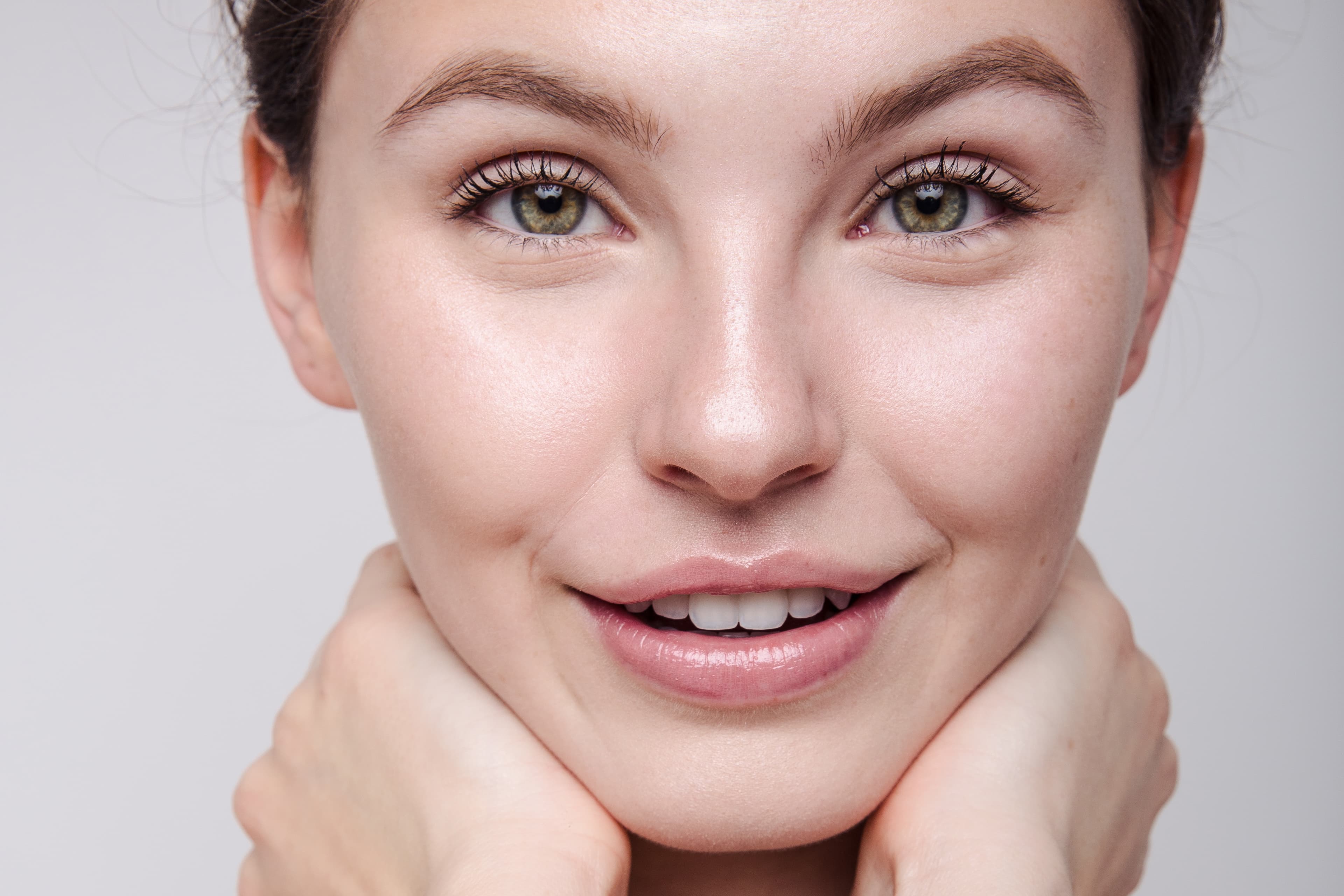 Fashion editorial makeup by Natalia Che — photo 28