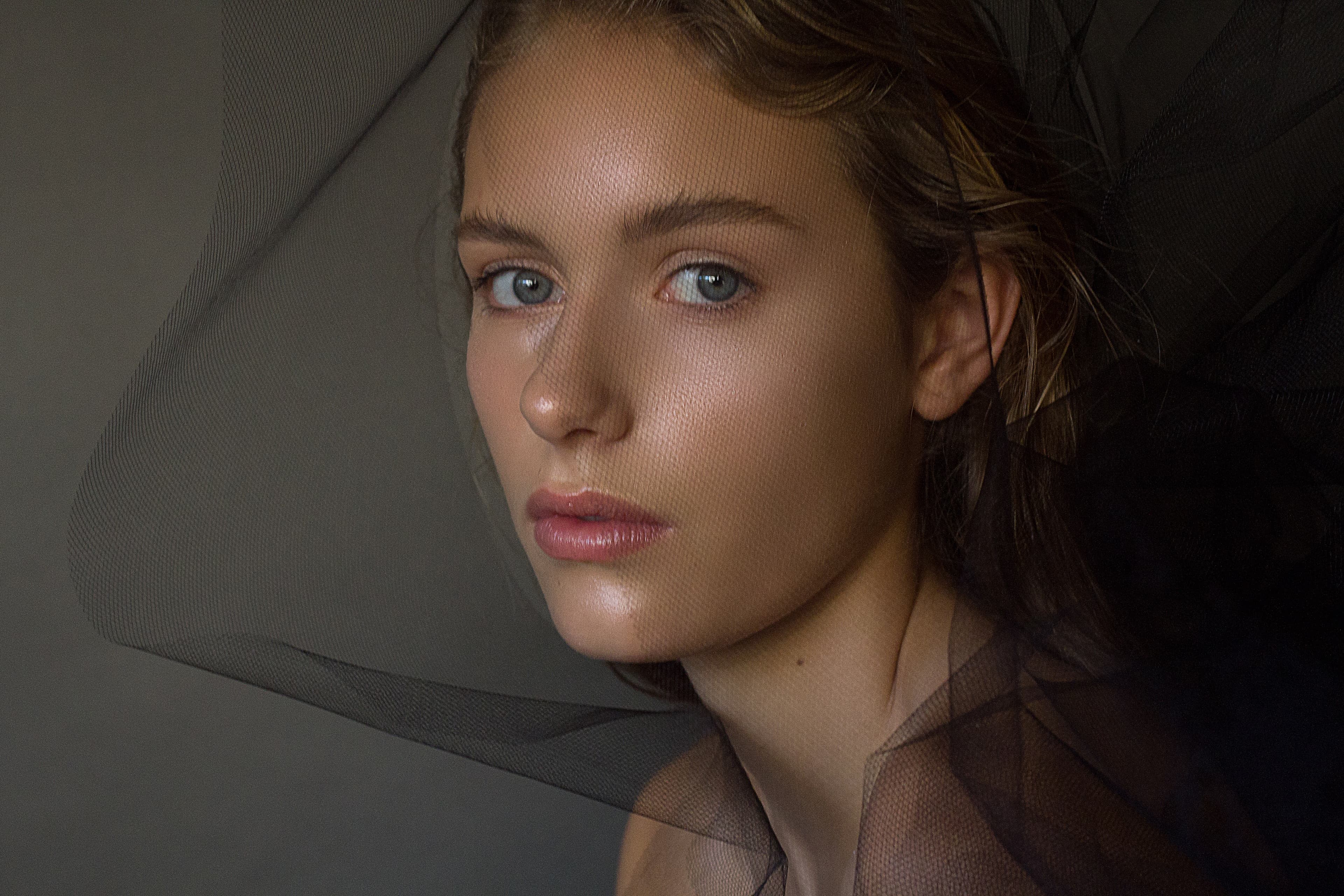 Fashion editorial makeup by Natalia Che — photo 37