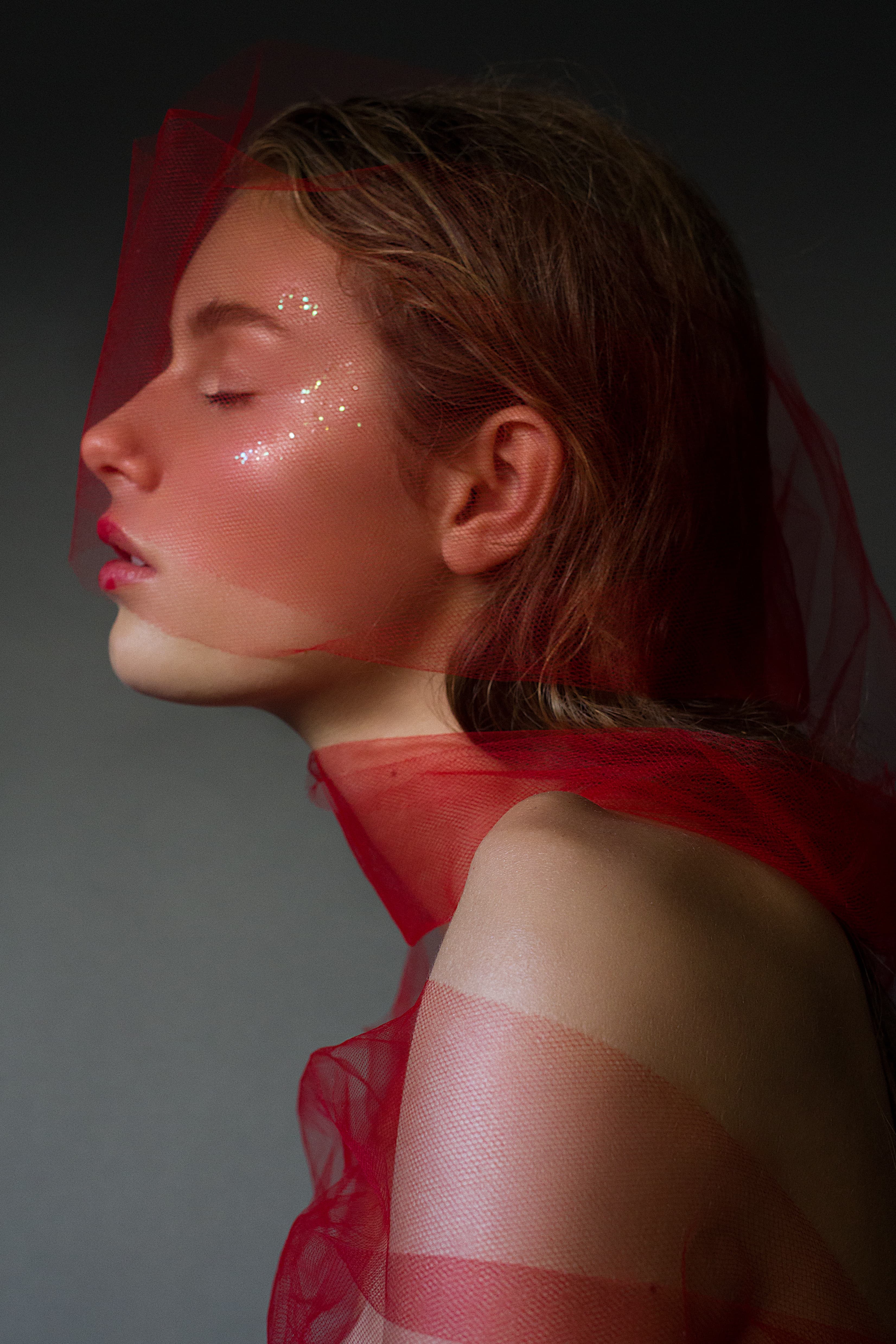 Fashion editorial makeup by Natalia Che — photo 38